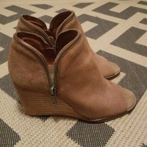 Lucky Brand Tan Booties